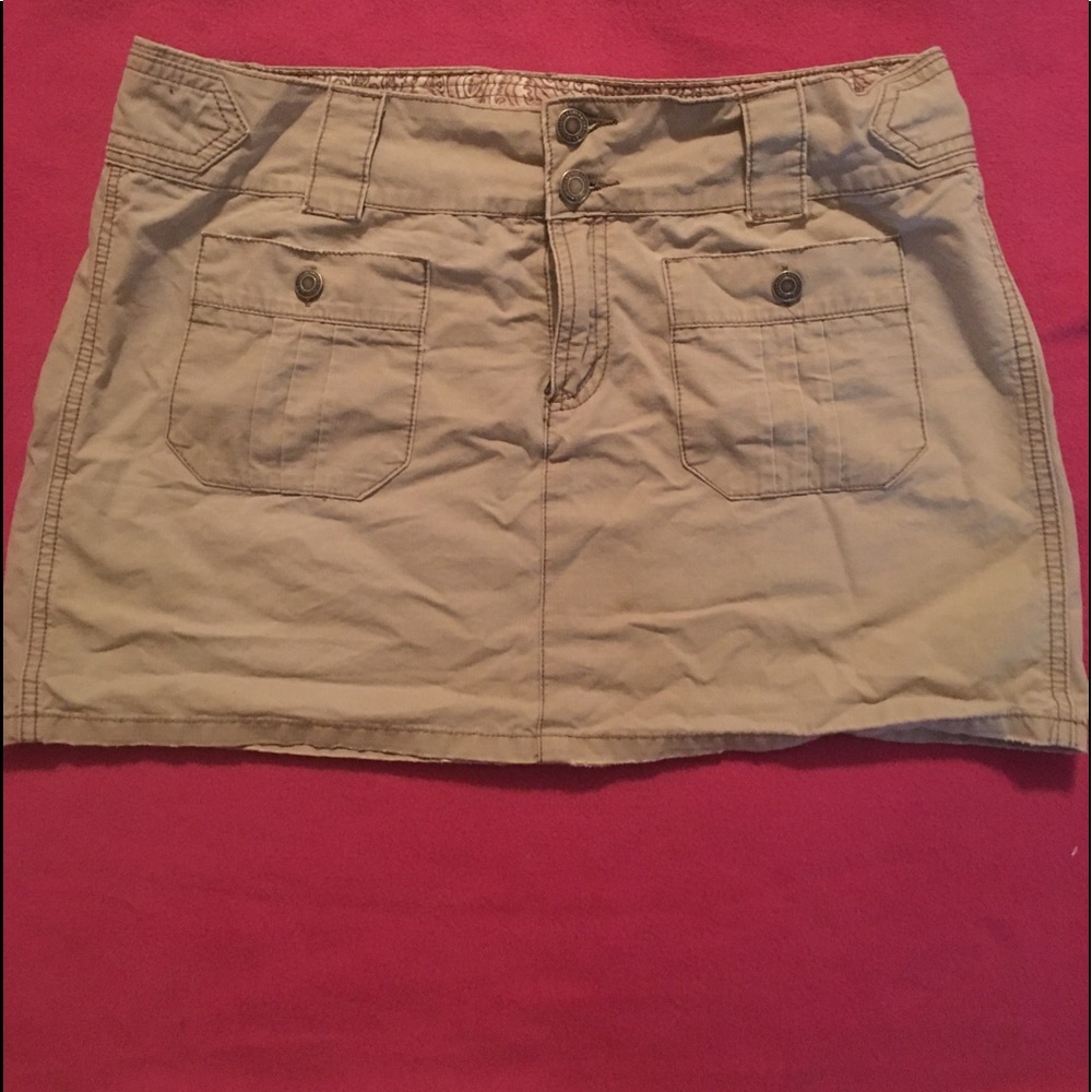 American Eagle Khaki Skirt